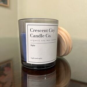 Hand Poured Blueberry Soy Wax Candle w/ Bamboo Lid